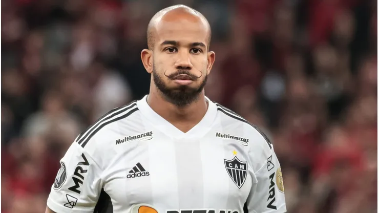 Patrick, jogador do Atlético Mineiro. O meia aceitou jogar no Santos, segundo informado pro Ricardinho Martins.