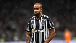 Atleta está fora dos planos de Milito para o restante da temporada