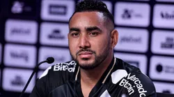 Dimitry Payet, jogador do Vasco da Gama em sua apresentação no Clube em 2023.