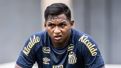 Morelos não está nos planos de Carille para a Série B