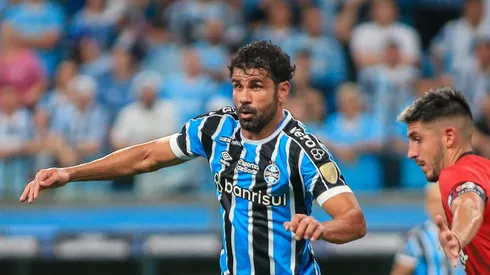 Diego Costa em ação contra o Huachipato (CHL). Foto: Giancarlo Santorum/AGIF