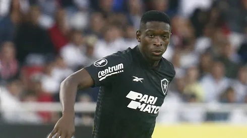 Luiz Henrique foi escalado como titular em Quito. Foto: Vitor Silva/Botafogo.