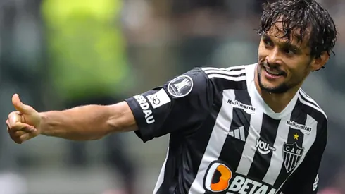 Gustavo Scarpa, jogador do Atlético Mineiro atuando na Libertadores contra o Rosario Central, na Arena MRV.