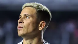 SP - SANTOS - 12/11/2023 - BRASILEIRO A 2023, SANTOS X SAO PAULO - Soteldo jogador do Santos durante partida contra o Sao Paulo no estadio Vila Belmiro pelo campeonato Brasileiro A 2023.