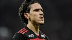 Pedro, jogador do Flamengo atuando pela Libertadores.