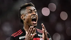 RJ - RIO DE JANEIRO - 10/04/2024 - COPA LIBERTADORES 2024, FLAMENGO X PALESTINO - Bruno Henrique jogador do Flamengo durante partida contra o Palestino no estadio Maracana pelo campeonato Copa Libertadores 2024.