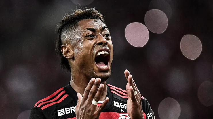 RJ - RIO DE JANEIRO - 10/04/2024 - COPA LIBERTADORES 2024, FLAMENGO X PALESTINO - Bruno Henrique jogador do Flamengo durante partida contra o Palestino no estadio Maracana pelo campeonato Copa Libertadores 2024.