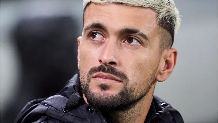 Flamengo avisou ao Cruz Azul que só vende Arrascaeta pelo valor da multa