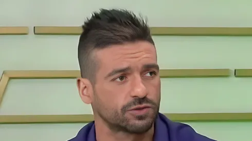 Venê em programa do SBT Rio. Jornalista traz notícia do mercado da bola. Foto: Reprodução/ Youtube