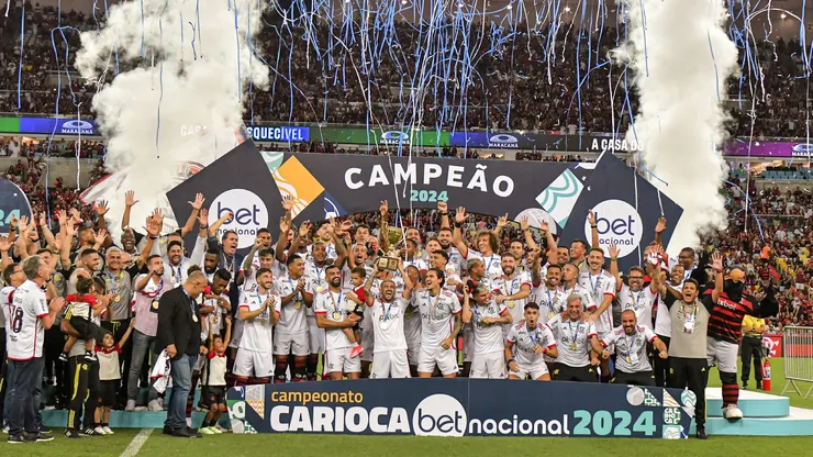 Rubro-Negro terá a disputa da Copa do Brasil, Libertadores e Campeonato Brasileiro em 2024. Thiago Ribeiro/AGIF.