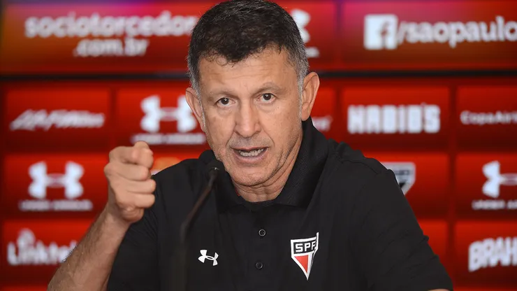 Juan Carlos Osorio foi oferecido ao São Paulo por meio de intermediário, informa Jorge Nicola