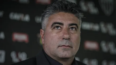 Santos se reuniu e deve anunciar a contratação do atacante nos próximos dias