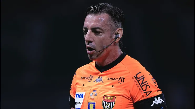 Raphael Claus durante a final entre Palmeiras e Santos