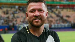 Rossi, atacante do Vasco, abriu negociação com o Santos