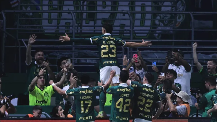 Elenco Palmeirense comemora gol na final do Campeonato Paulista. Foto: Ettore Chiereguini/AGIF