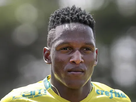 Guerra toma decisão no Grêmio sobre contratar o zagueiro Mina, ex-Palmeiras