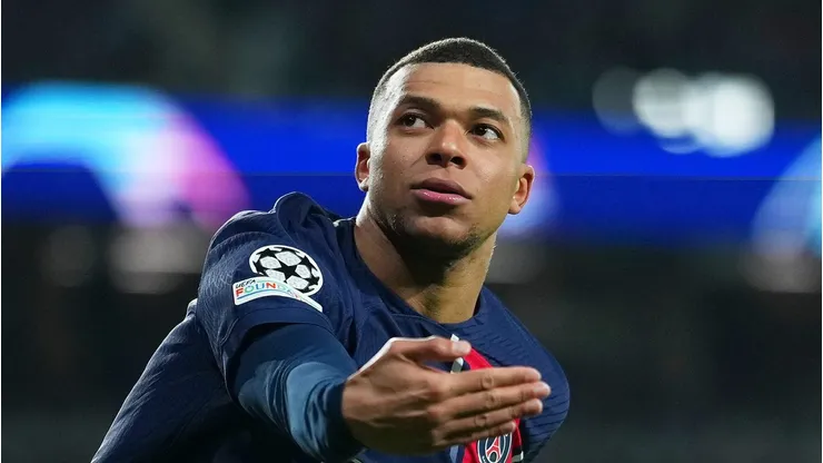 Mbappé é a principal arma do PSG para partida diante do Barcelona. (Photo by Alex Caparros/Getty Images)