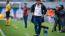 Renato Gaúcho tem dificuldades contra times chilenos sob o comando do Grêmio.