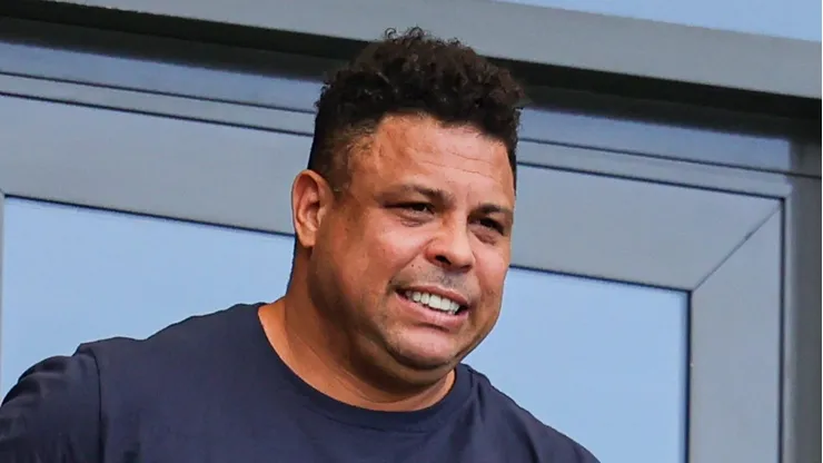 Ronaldo Fenômeno durante final contra o Atlético-MG. Dono do Cabuloso perde negócio no mercado da bola.