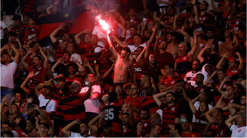 Torcedores do Flamengo durante partida do Rubro-Negro – Foto: Wagner Meier/Getty Images