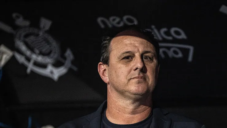 Ceni deve receber reforço que foi especulado no Corinthians.