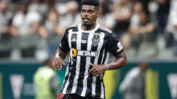 Jemerson provoca torcida do Cruzeiro após ser ironizado por rival.