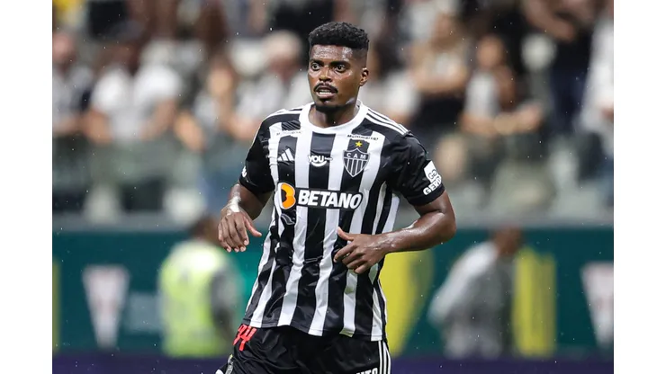 Jemerson provoca torcida do Cruzeiro após ser ironizado por rival.
