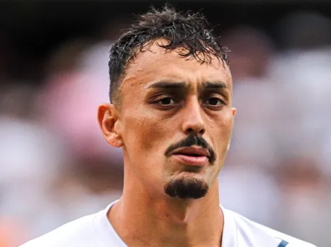 Torcedores santistas ficaram na bronca após decisão errada de Diego Pituca no lance do pênalti