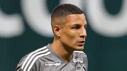 Guilherme Arana provocou torcedores do Cruzeiro. Foto: Gilson Lobo/AGIF