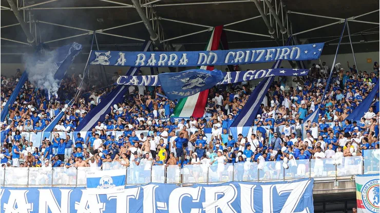 Torcida cruzeirense se envolveu em confusão na final. Foto: Gilson Lobo/AGIF