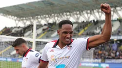 Mina pode pintar no Internacional