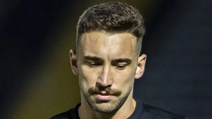 Léo Ortiz deve começar final do Carioca no banco