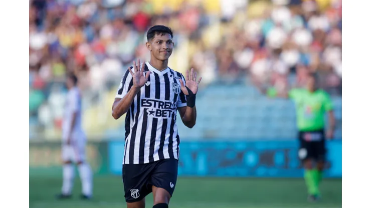 Erick Pulga, atacante do Ceará, provoca o rival Fortaleza.