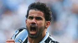 Diego Costa comemora gol contra o Juventude. Atacante brilha na final do Estadual.