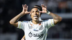 Otero vibrando com o gol que decidiu a primeira final do Paulistão de 2024 entre Santos x Palmeiras.