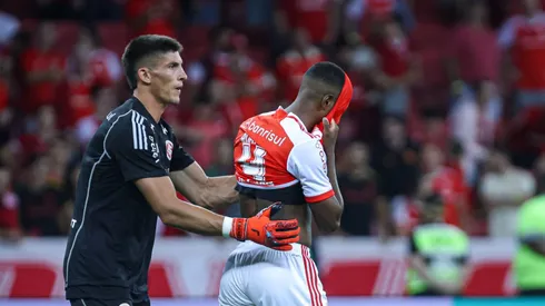 Robert Renan perdeu penalti pelo Internacional. Foto: Maxi Franzoi/AGIF