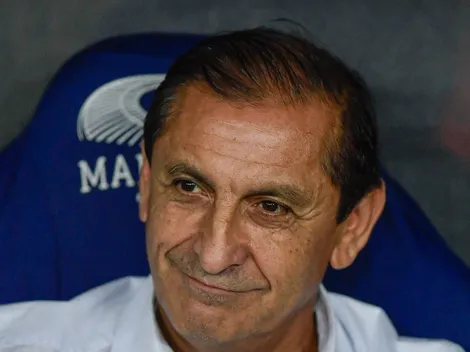 Meio-campista interessa ao Vasco de Ramón e fica fora de relacionados