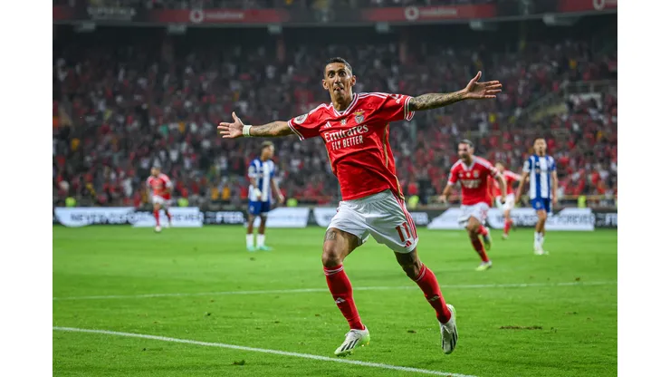 Di Maria comemorando gol pelo Benfica, de Portugal (Foto de Octavio Passos/Getty Images)