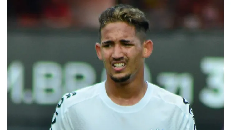 Jonatha Robert se recupera de lesão no Imortal