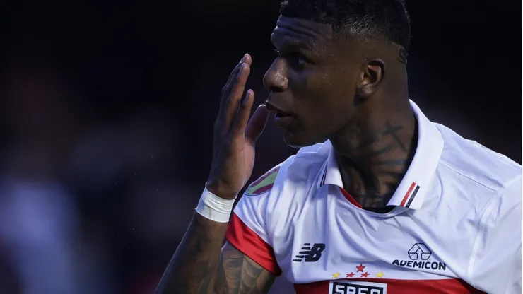 Arboleda, jogador do São Paulo.