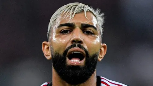 Gabigol segue suspenso do futebol brasileiro por uma polêmica relacionada ao doping
