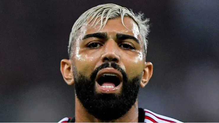 Gabigol segue suspenso do futebol brasileiro por uma polêmica relacionada ao doping
