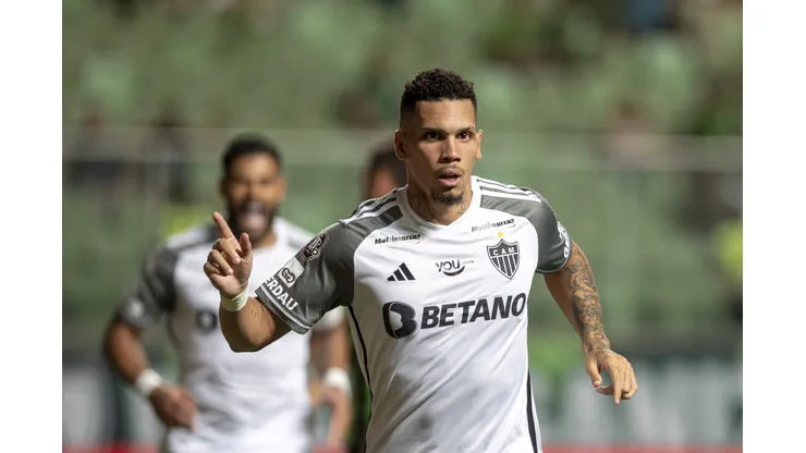 MG - BELO HORIZONTE - 17/03/2024 - MINEIRO 2024, AMERICA-MG X ATLETICO - Paulinho jogador do Atletico comemora seu gol durante partida contra o America-MG no estadio Independencia pelo campeonato Mineiro 2024. Foto: Alessandra Torres/AGIF