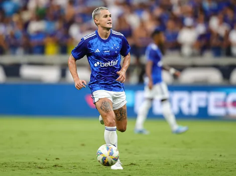 Torcida do Cruzeiro critica Vital e +2 em estreia na Sul-Americana