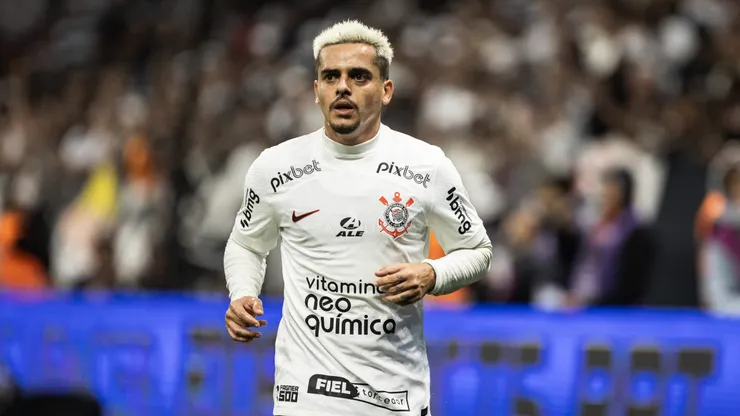 Lateral segue entre os titulares no Timão de 2024