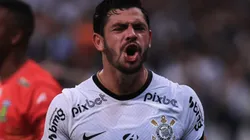 Giuliano esteve na lista de dispensa do Corinthians.