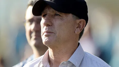 Renato Portaluppi libera zagueiro do Grêmio para o Vitória