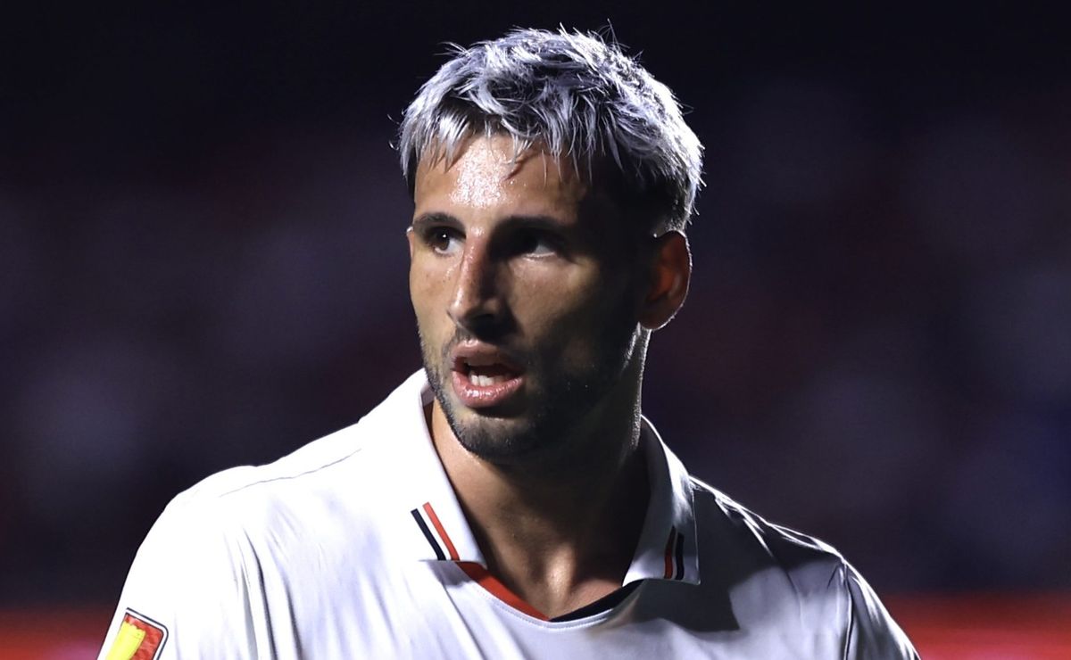 Calarri Calleri viaja para Argentina, mas deve ficar fora de estreia do São ...