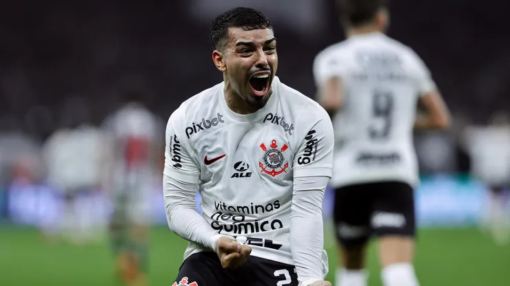 Matheus Bidu, do Corinthians, pode ganhar nova oportunidade no time titular - Foto: Marcello Zambrana/AGIF