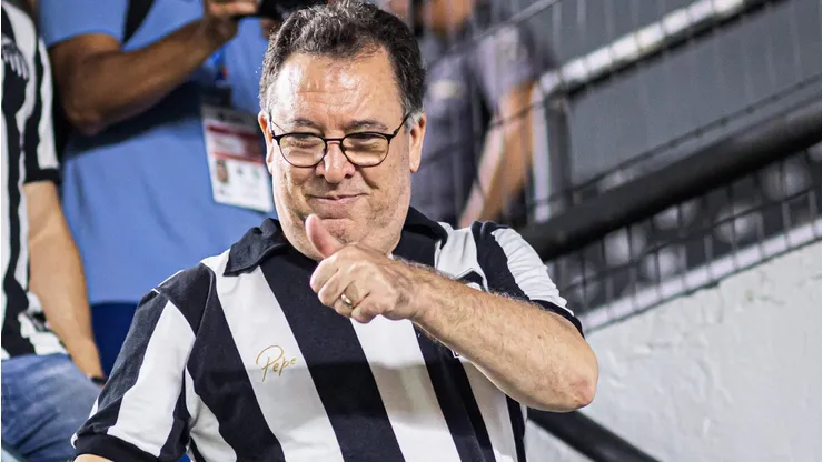 Marcelo Teixeira, presidente do Santos, orquestrou negociação com departamento jurídico